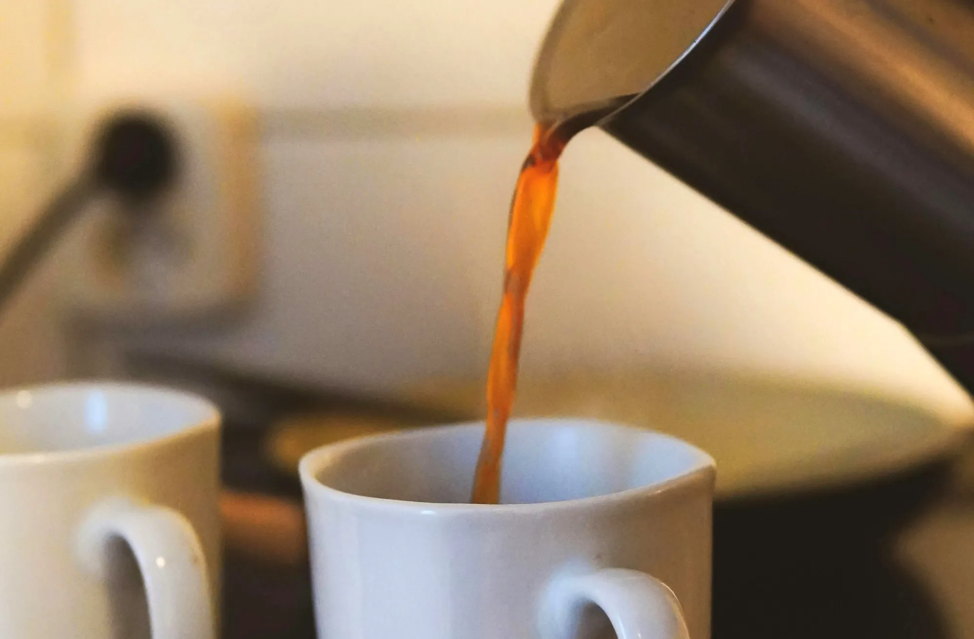 Kan koffie herstel in de nacht saboteren?